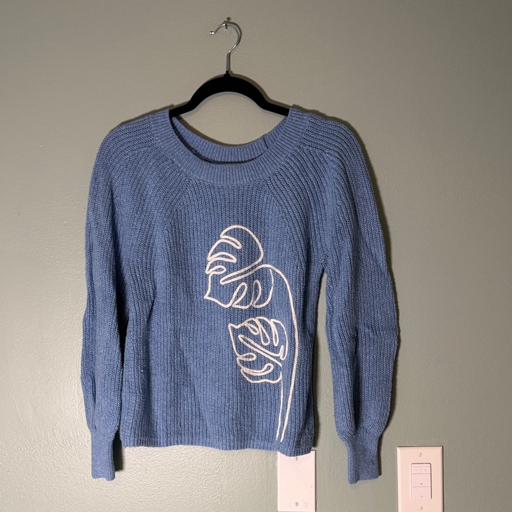 Tommy Bahama Light Blue Crewneck Sweater with White Leaf Motif